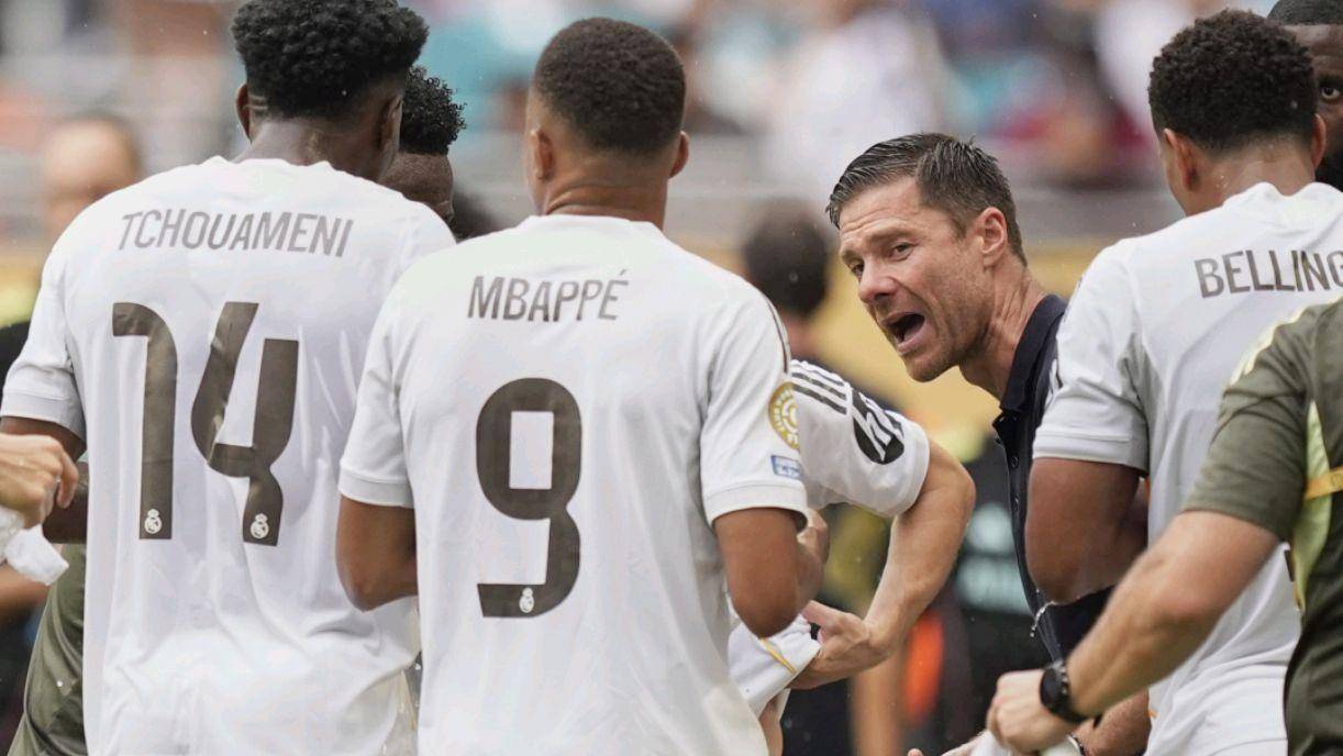 背身护球与 背身护球与